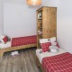 s�sz�ll�s: Le Hameau des Rennes